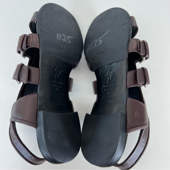 GIUSEPPE ZANOTTI Gladiator Burgundy Leather Buckle Strap Flats Sandals Sz 40 - Picture 9 of 13